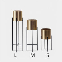 Load image into Gallery viewer, Nordic Metal Flower Pot Simple Creative Decorative Vase Iron Flower Stand Home Decoration